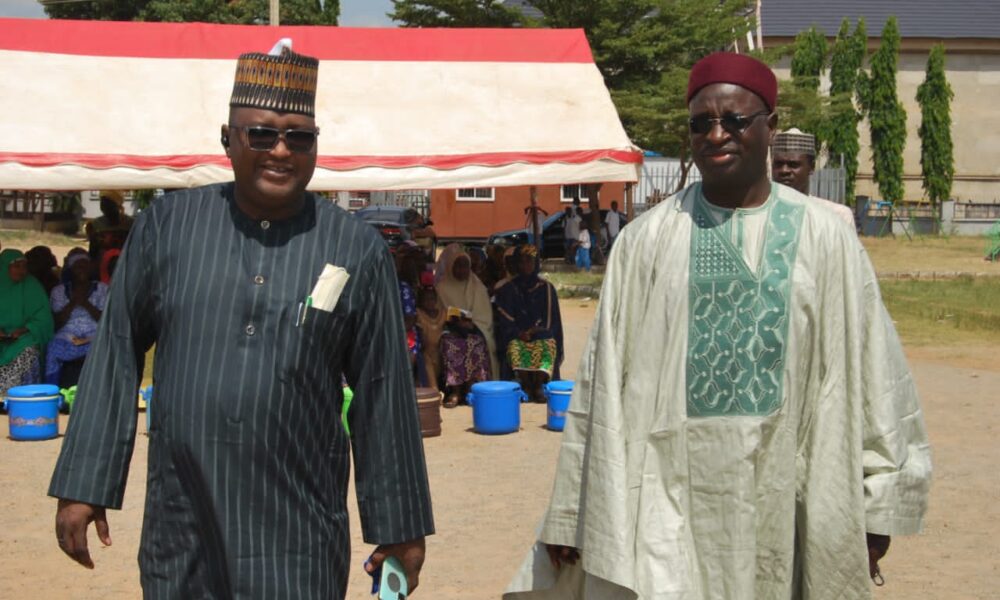 Senior Special Assistant to the governor on humanitarian services, Hon. Imran Usman Jibrin and focal person of Nasarawa social investment programme and Hon Murtala Lamus, Special Adviser to the governor on special duties.