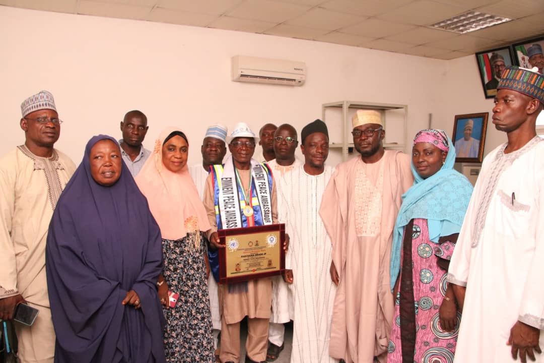 Mr. Isah Kaika Obagu, (JP), Commissioner three at the Nassarawa State House of Assembly Service Commission, and a delegation from the world united peace advocate