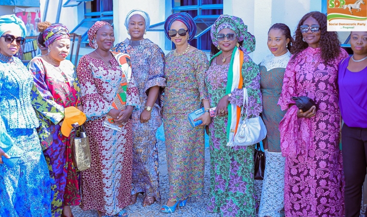 Wife of the SDP presidential candidate, Prince Adewole Adebayo, Queen Lilian Adebayo and some SDP women leaders in Abuja