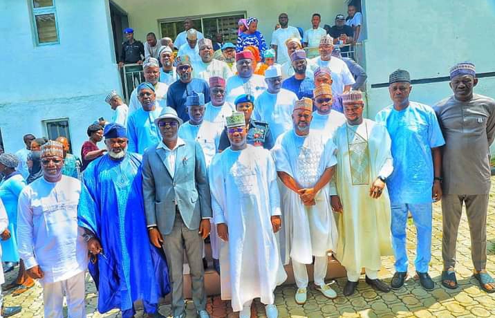 Kogi State Governor, Alhaji Yahaya Bello, Deputy Governor, Chief David Edward Onoja, the outgoing Speaker of the Kogi State House of Assembly, Rt Honourable Mathew Kolawole, outgoing members and some cabinet members