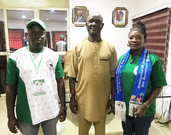 Chief Executive Officer of Delta State Orientation and Communications Bureau, Dr Fred Latimore Oghenesivbe (M), National President of the Association, Mrs Okolakpa Alimatu Voke and the Social Welfare Director, Mr Unuafe Onovughakpo Henry