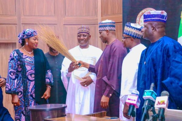 Honourable Mohammed Garba Isimbabi representing Toto/Gadabuke constituency, Rt. Hon Danladi Jatau, the Speaker of Nasarawa State House of Assembly and other lawmakers