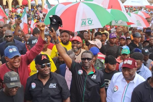 In Edo, PDP's Campaign Blitz Sweeps Through Fugar, Agbede As Hundreds Dump APC