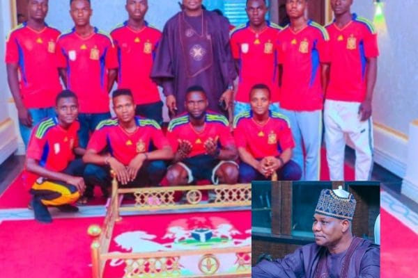 Rt. Hon. Danladi Jatau, Speaker of Nasarawa State House of Assembly and his players