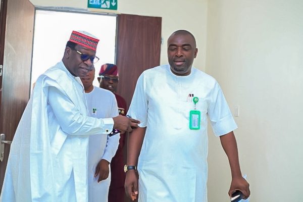 Rt Honourable Abdulmumin Jibrin (L) and Hon. Oladimeji Oyetunde Ojo, Managing Director of the Federal Housing Authority, FHA