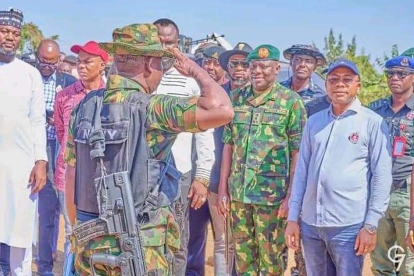 Kogi State Governor, Alhaji Ahmed Usman Ododo and Military officers