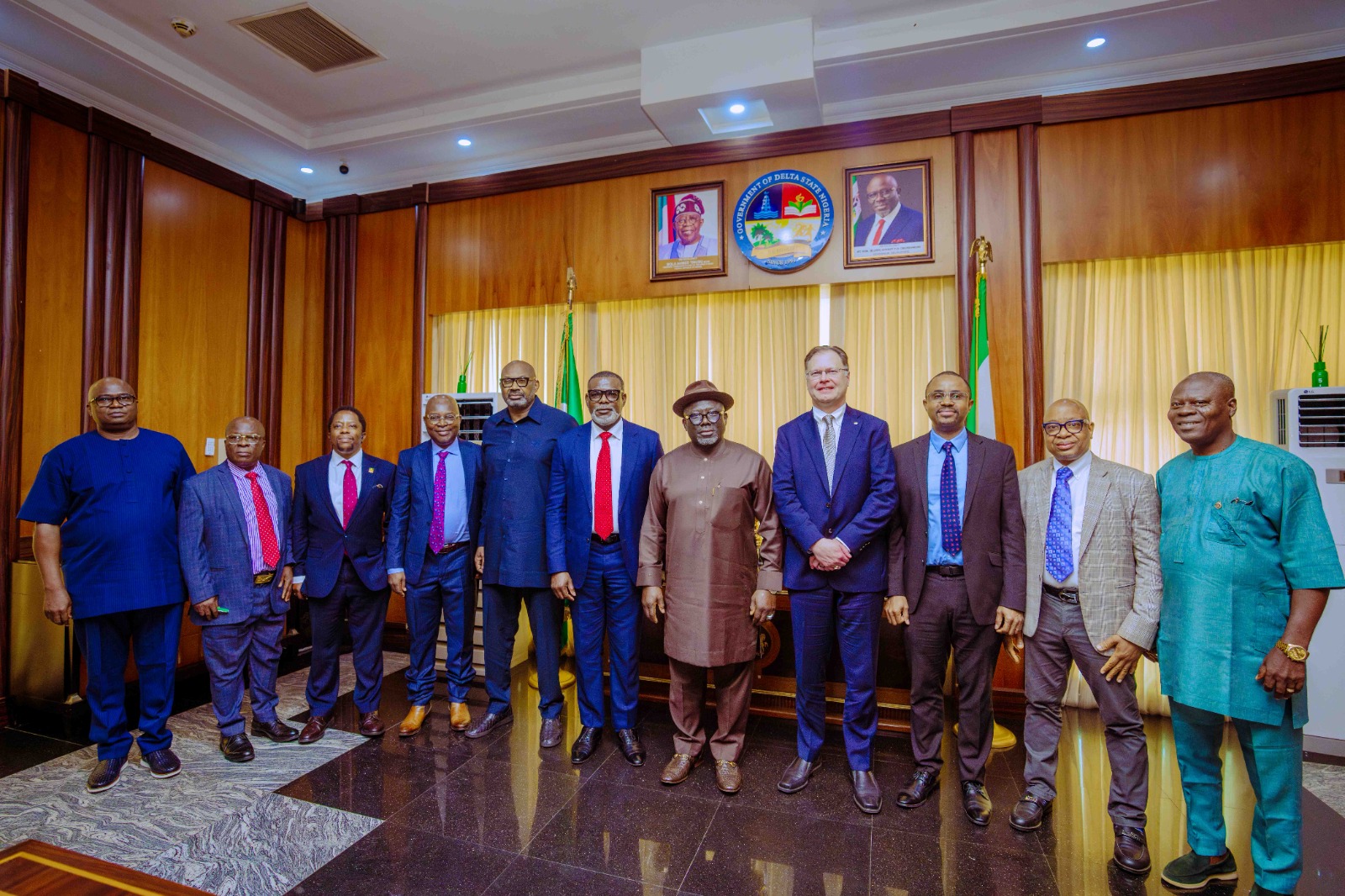 Delta State Governor, Rt. Hon. Sheriff Oborevwori and NANS leaders