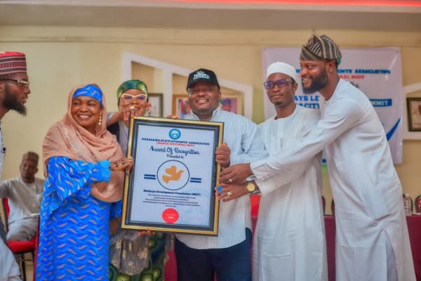 Nasarawa State Students Association honors Dr. Musa Maikaya for his outstanding contributions to education NASSA led Comrade David Ovey Abimiku presented the Award of Excellence to the Maikaya Development Foundation represented by Technical Adviser and Chief Operating Officer, Comrade Shuaibu Sani in appreciation and recognition of its unwavering support to students community