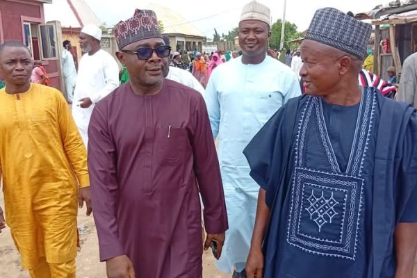 Chief Maikaya commends ex-Toto LGC Chair, Tashas for fostering his children’s Islamic knowledge (Photos) Chief Maikaya commends ex-Toto LGC Chair, Tashas for fostering his children's Islamic knowledge (Photos)