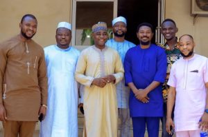 CEO Maikaya Development Foundation, Dr. Musa Muhammed Maikaya, his team in group photograph with Kogi based residents Doctors shortly after their meeting in Keffi