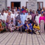 Immediate past Governor of Benue State, Chief Samuel Ortom in a group photograph with delegation of Sankera PDP stakeholders when they paid him a solidarity visit