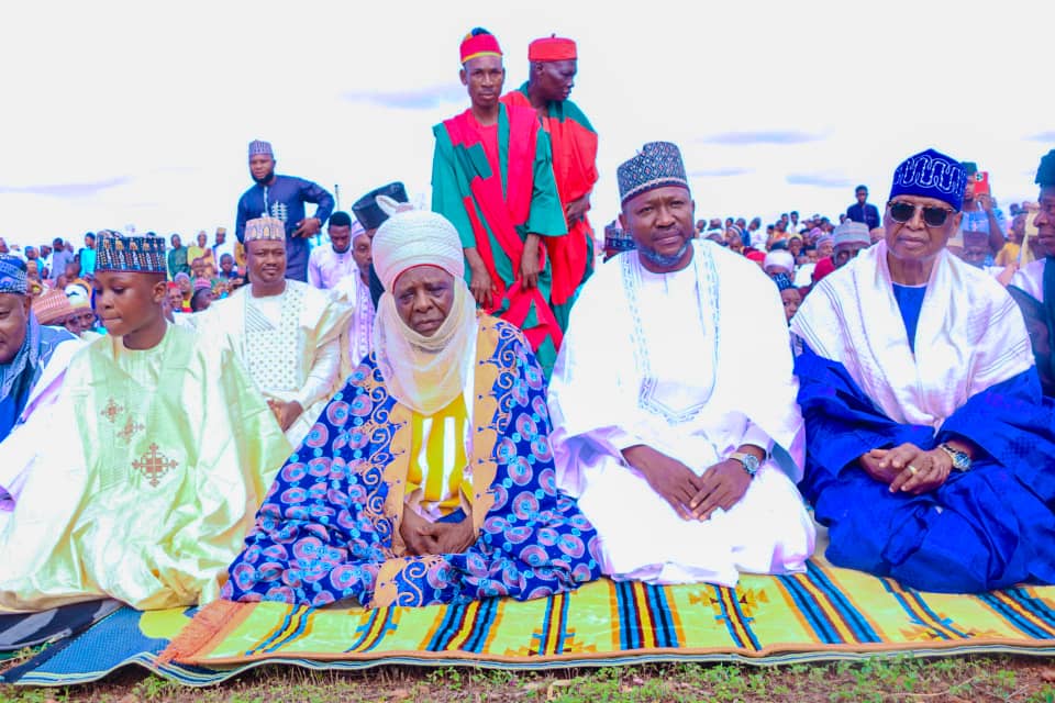 Honourable Ahmed Baba Yahaya, Executive Chairman of Toto Local Government Council and HRH. Alhaji Usman Abdullahi, the Ohimegye Opanda and Chairman Toto LG traditional council of chiefs during Eid praying ground at Umaisha