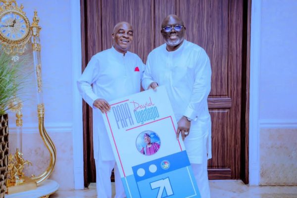 Oborevwori Celebrates Bishop David Oyedepo At 71 Founder and Presiding Bishop of Living Faith Church (Worldwide), Dr. David Oyedepo and Delta State Governor, Rt. Hon. Sheriff Oborevwori (R)