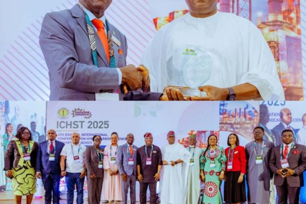 Oborevwori Bags PTI Leadership Award, Reaffirms Delta’s Commitment to Responsible Oil & Gas Devt Oborevwori Bags PTI Leadership Award, Reaffirms Delta’s Commitment to Responsible Oil & Gas Devt