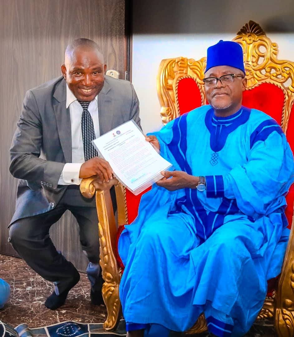 Barr. Muhammed Tanko Musa Osuku, Executive Chairman Kogi State Civil Service Commission with reverred Ohimegye Igu Koton-karfe, HRM. Dr. Saidu Akawu Salihu (Agabaidu)