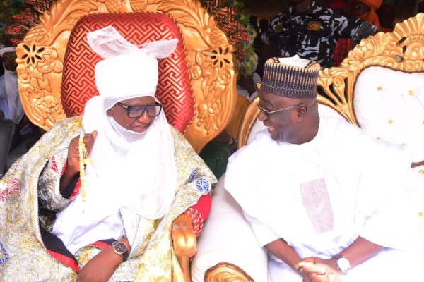 The emir of Keffi Dr. Shehu Chindo Yamusa and the deputy Governor of Nasarawa state Dr. Emmanuel Akabe during the 10th anniversary held at Government college Keffi.