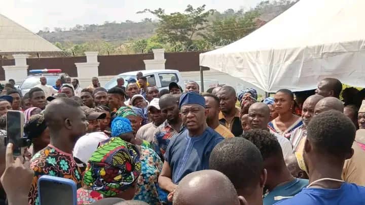 Tinubu 2027: Senator Karimi Hits Streets, Promises Juicy rewards to Kogi West constituents