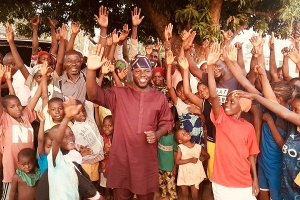 Hon. Solomon Jonathan Anyu'Abga, an SDP aspirant for Nasarawa Eggon West with his supporters during a visit to some electoral wards.