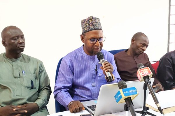 Dr. Best Nuhu Barau, the Nasarawa Northern CAN chairman and Provost COE Akwanga while reading a communique at a special meeting to endorse Gov. Sule.