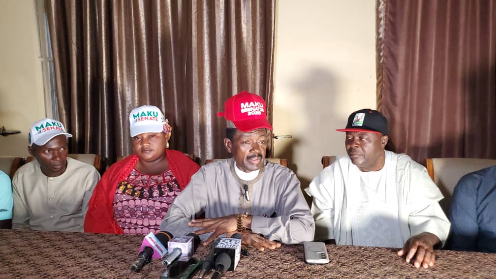 Hon. Labaran Maku, LP candidate, Nasarawa North together with his Committee of supporters.