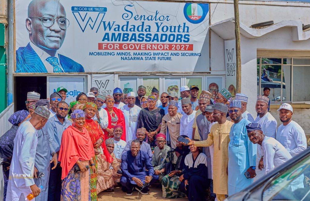 Nasarawa Youth Coalition for Wadada in group photograph