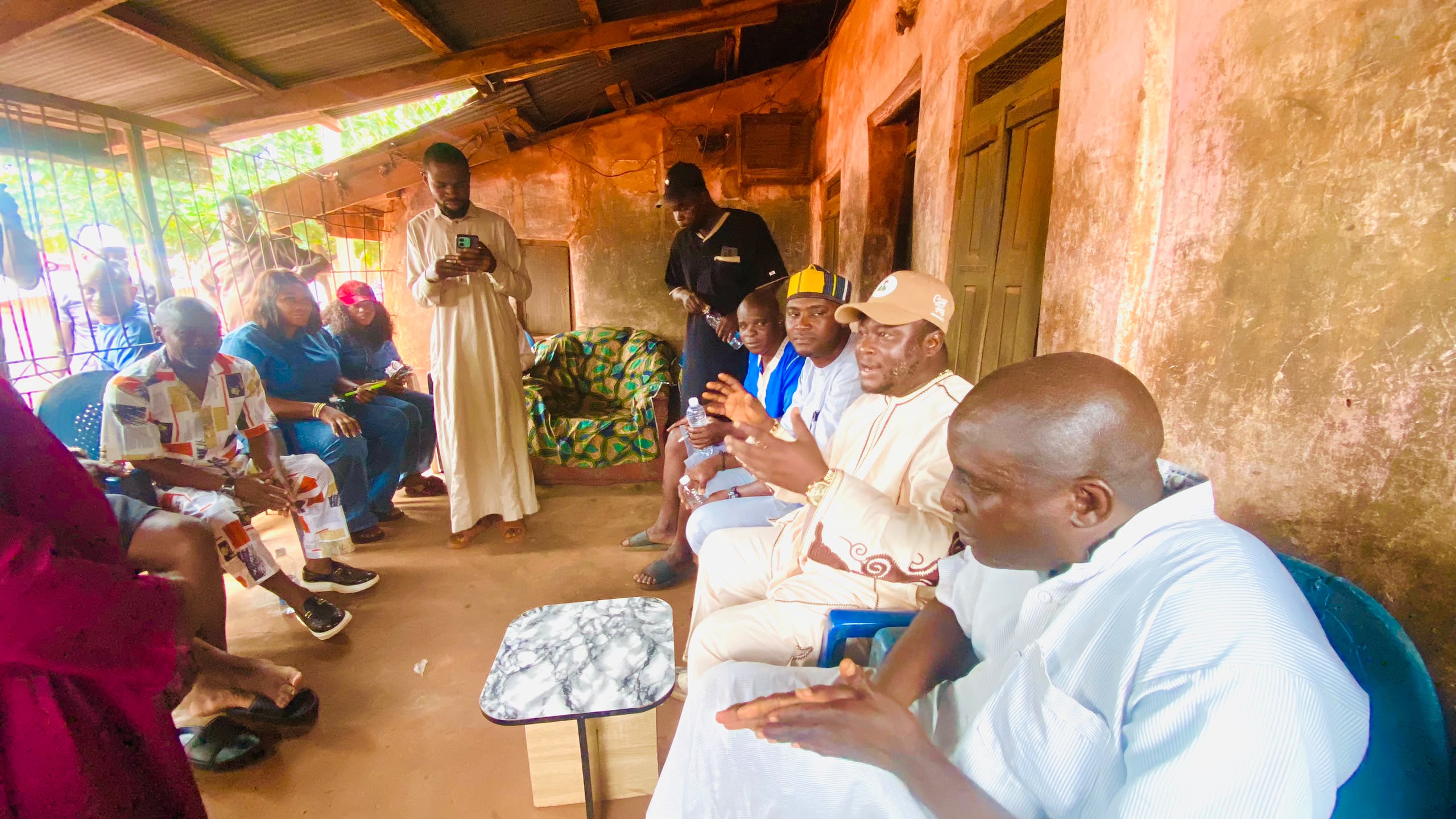 Hon. Mark Ogah addressing City Boy Movement members during a grassroots mobilisation meeting in Igalamela/Odolu.