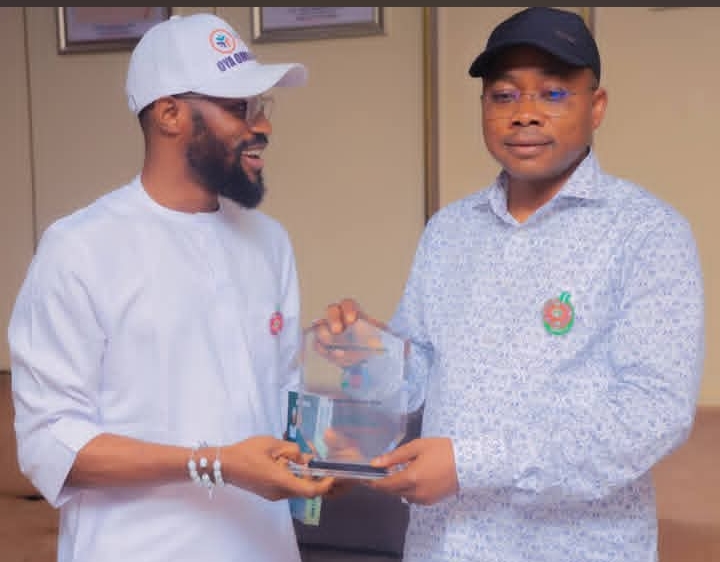 Special Adviser to the Kogi State Governor on Youth and Student Matters, Oladele John Nihi and Executive Governor of Kogi State, Alhaji Ahmed Usman Ododo