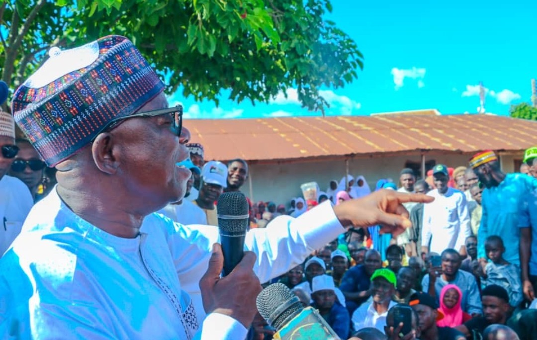 Ibrahim Balarabe Abdullahi addressing supporters in Umaisha ahead of 2027 election