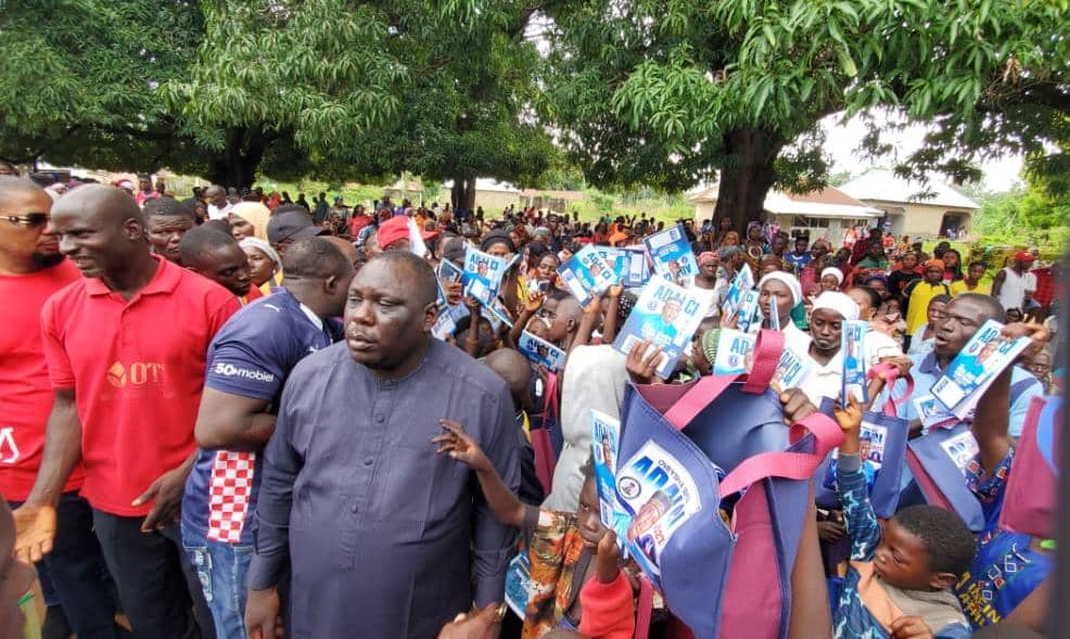 Mr Albert Ovey Bashayi( Oveysha) in a Picture together with some of the beneficiaries.